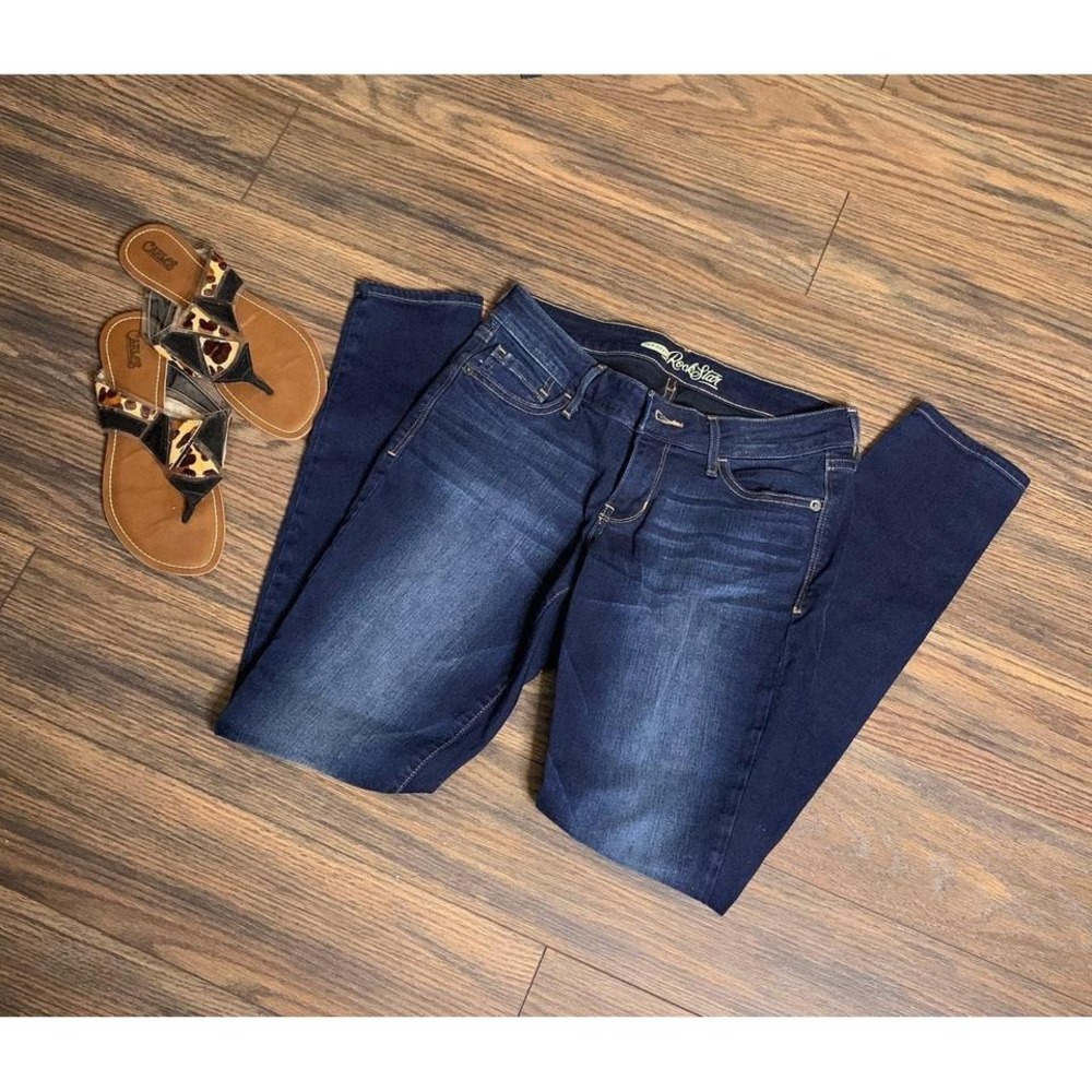 Old Navy Rockstar dark denim skinny‎ jeans size 6
